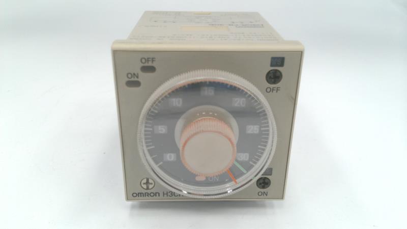 H3CR-F8-300 ONE OMRON H3CR-F8-300 New #P fast delivery New In Box In