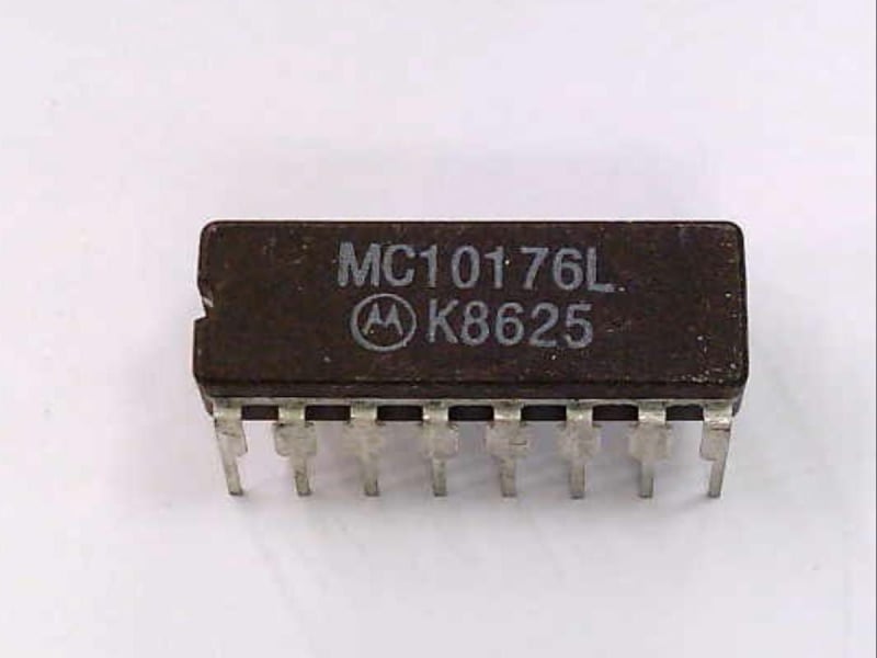 NXP SEMICONDUCTOR MC10176L