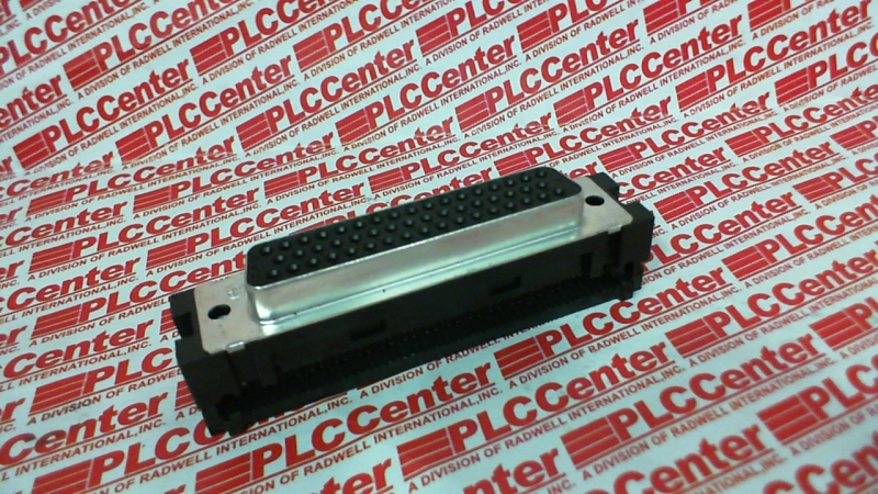 TE CONNECTIVITY 1658606-1