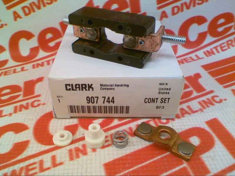 CLARK EQUIPMENT 907744